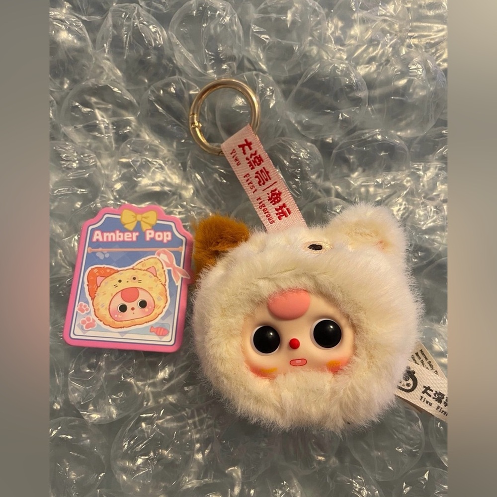 Baby Three “Petit Cat Wardrobe Head” Series - Amber Pop